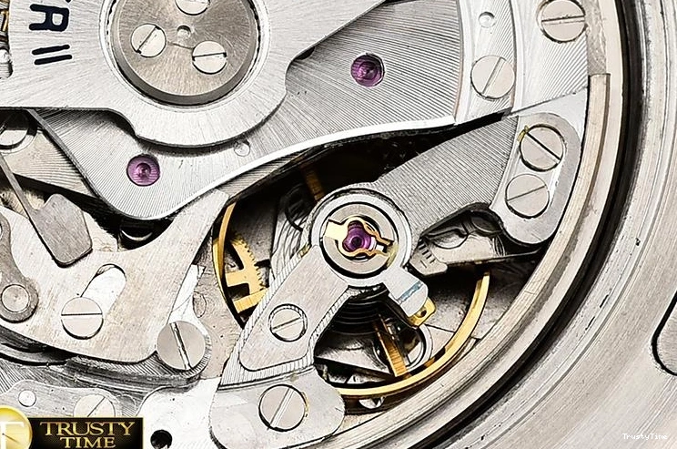 0407 Sleek ROLYM148 – YM 2 1070